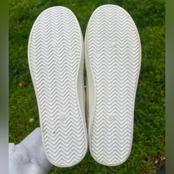 VINTAGE HAVANA Off White Croco Carla
Croc Sneakers - Picture 7 of 8